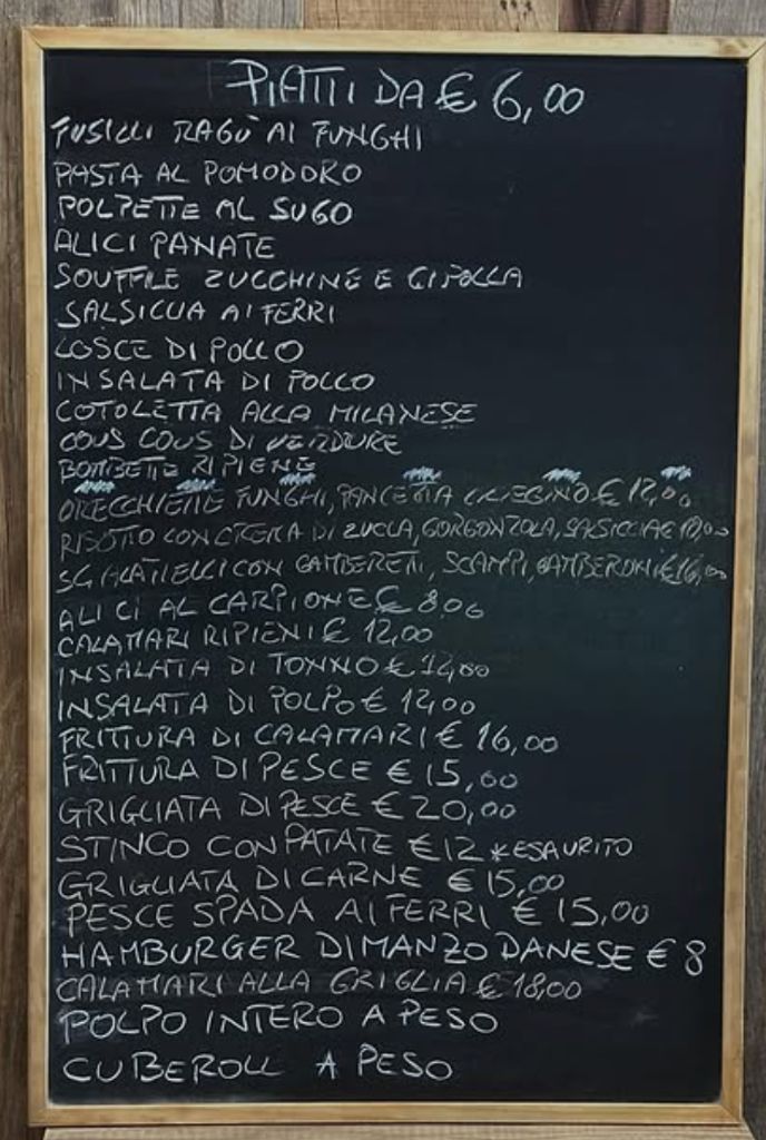 Menu del giorno ComeDaLuca - Fusilli con funghi, pasta al pomodoro, polpette al sugo
