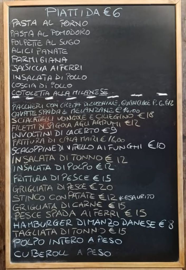 Menu del giorno ComeDaLuca - Pasta al forno, parmigiana, salsiccia ai ferri